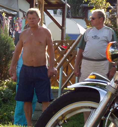 Wo sinnsen jetz, die Roggers..... sollnse ruhich gomm